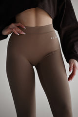 LEGÍNY ELIME MOMENTUM - V-SCRUNCH BEIGE