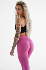 SCRUNCH PUSH-UP SEAMLESS LEGÍNY ELIME RUŽOVÉ