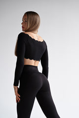 ELIME BLACK WAVE TOP S DLHÝM RUKÁVOM