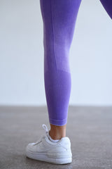 BEZŠVOVÉ LEGÍNY ELIME WASHED PUSH-UP - SCRUNCH PURPLE