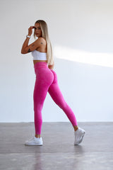 BEZŠVOVÉ LEGÍNY ELIME WASHED PUSH-UP - SCRUNCH PINK