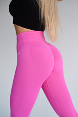 BEZŠVOVÉ LEGÍNY ELIME V-PUSH UP LIFT - PINK