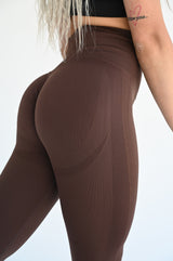 SCRUNCH PUSH-UP SEAMLESS LEGÍNY ELIME HNEDÉ