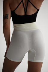 ŠORTKY FLEX RIBBED SEAMLESS CREAM