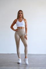 BEZŠVOVÉ LEGÍNY ELIME WASHED PUSH-UP - SCRUNCH BEIGE