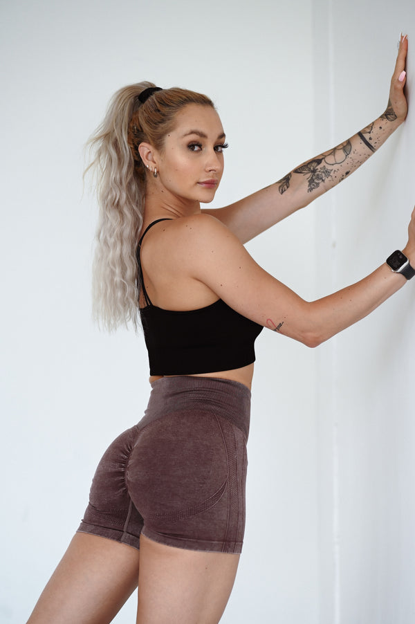 BEZŠVOVÉ ŠORTKY EVOLVE ELIME - SCRUNCH WASHED BROWN
