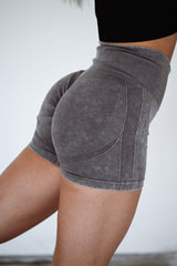 BEZŠVOVÉ ŠORTKY EVOLVE ELIME - SCRUNCH WASHED DARK GREY
