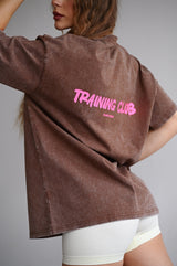 TRAINING CLUB WASHED PREMIUM HEAVY OVERSIZE TRIČKO - BROWN