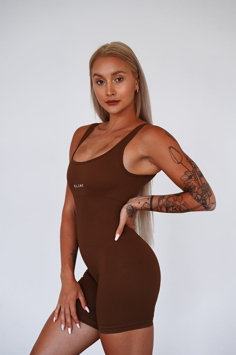 OVERAL RIBBED SHORT ELIME HNEDÝ