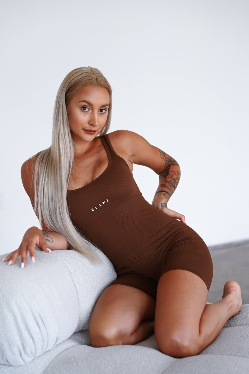 OVERAL RIBBED SHORT ELIME HNEDÝ