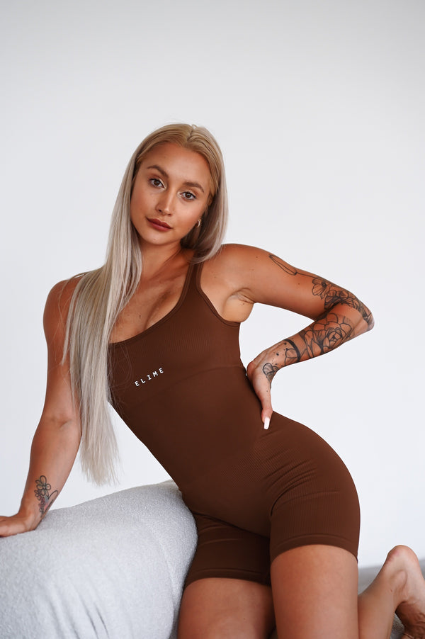 OVERAL RIBBED SHORT ELIME HNEDÝ